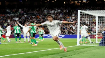 اللقاء المنتظر: ريال مدريد يتحدى أتلتيكو في نصف نهائي السوبر الإسباني 2025 والقنوات